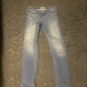 Women’s hollister jeans size 7
